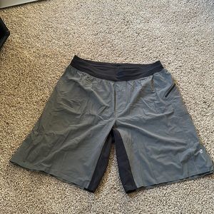Lululemon mens unlined shorts 11”